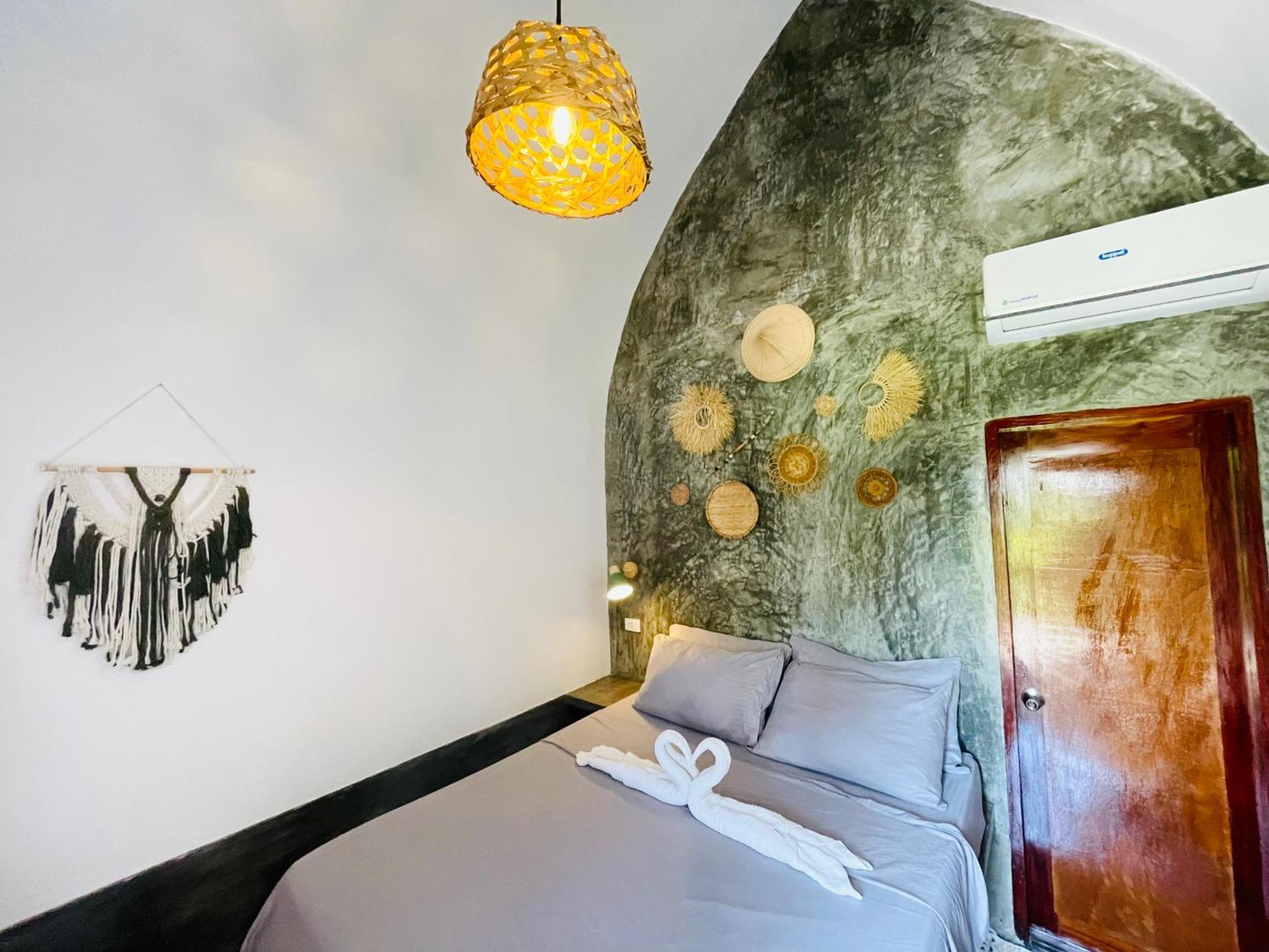 Maayong Hostel (Adults Only) Moalboal Zewnętrze zdjęcie